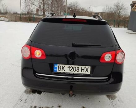 Черный Фольксваген Пассат, объемом двигателя 2 л и пробегом 247 тыс. км за 7700 $, фото 1 на Automoto.ua