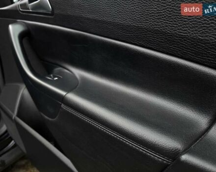 Черный Фольксваген Пассат, объемом двигателя 2 л и пробегом 225 тыс. км за 8800 $, фото 60 на Automoto.ua