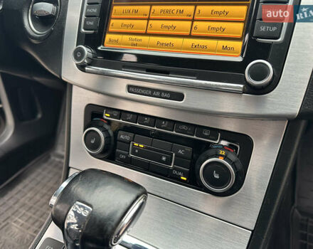 Черный Фольксваген Пассат, объемом двигателя 1.97 л и пробегом 235 тыс. км за 8499 $, фото 68 на Automoto.ua