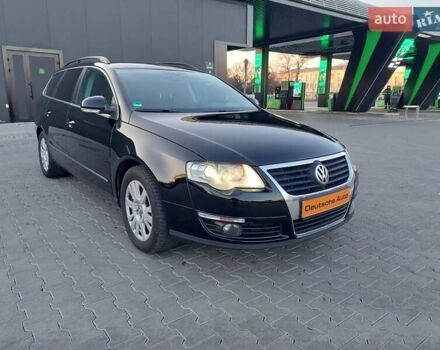Черный Фольксваген Пассат, объемом двигателя 1.97 л и пробегом 239 тыс. км за 9222 $, фото 1 на Automoto.ua