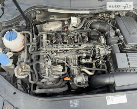 Чорний Фольксваген Пассат, об'ємом двигуна 1.6 л та пробігом 190 тис. км за 9000 $, фото 45 на Automoto.ua