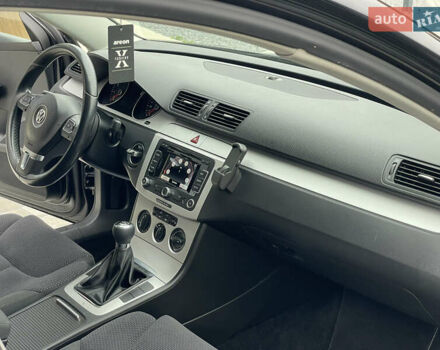 Черный Фольксваген Пассат, объемом двигателя 1.4 л и пробегом 197 тыс. км за 6500 $, фото 30 на Automoto.ua