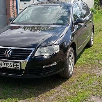 Черный Фольксваген Пассат, объемом двигателя 1.4 л и пробегом 289 тыс. км за 8000 $, фото 5 на Automoto.ua