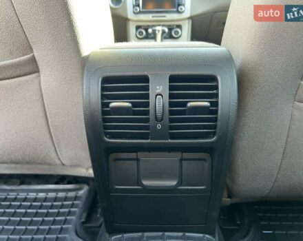 Черный Фольксваген Пассат, объемом двигателя 1.8 л и пробегом 324 тыс. км за 7900 $, фото 4 на Automoto.ua