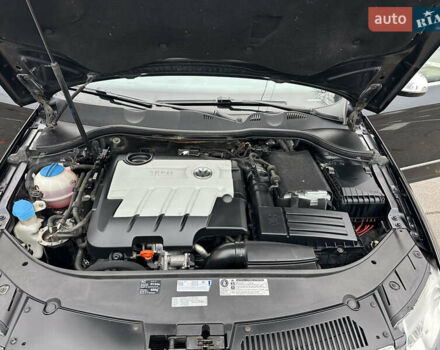 Черный Фольксваген Пассат, объемом двигателя 1.97 л и пробегом 235 тыс. км за 8499 $, фото 73 на Automoto.ua