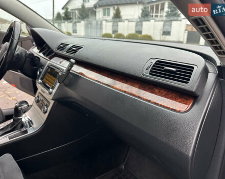 Черный Фольксваген Пассат, объемом двигателя 1.97 л и пробегом 235 тыс. км за 8499 $, фото 66 на Automoto.ua