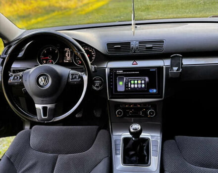 Черный Фольксваген Пассат, объемом двигателя 1.6 л и пробегом 229 тыс. км за 8222 $, фото 62 на Automoto.ua