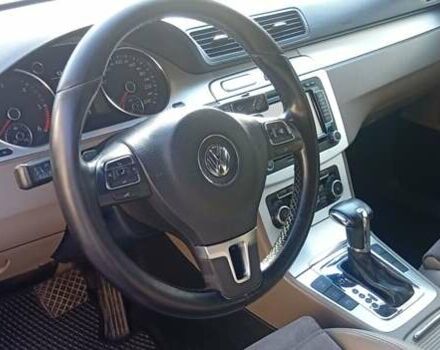 Черный Фольксваген Пассат, объемом двигателя 1.97 л и пробегом 325 тыс. км за 8900 $, фото 6 на Automoto.ua