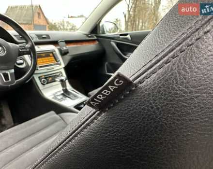 Черный Фольксваген Пассат, объемом двигателя 1.97 л и пробегом 235 тыс. км за 8499 $, фото 54 на Automoto.ua