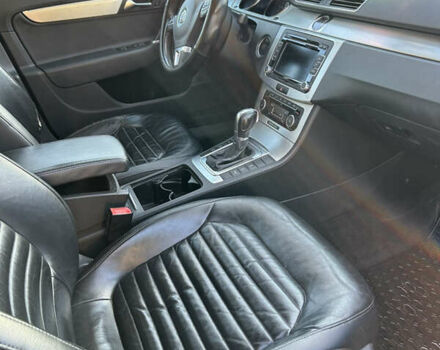 Черный Фольксваген Пассат, объемом двигателя 2 л и пробегом 258 тыс. км за 10500 $, фото 3 на Automoto.ua