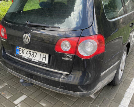 Черный Фольксваген Пассат, объемом двигателя 1.39 л и пробегом 250 тыс. км за 6900 $, фото 2 на Automoto.ua