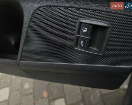 Черный Фольксваген Пассат, объемом двигателя 2 л и пробегом 225 тыс. км за 8800 $, фото 136 на Automoto.ua