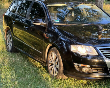 Черный Фольксваген Пассат, объемом двигателя 1.6 л и пробегом 229 тыс. км за 8222 $, фото 6 на Automoto.ua