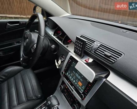 Черный Фольксваген Пассат, объемом двигателя 2 л и пробегом 225 тыс. км за 8800 $, фото 116 на Automoto.ua