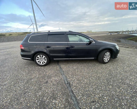 Фольксваген Пассат 2011 в Надворной на Automoto.ua Черный Фольксваген Пассат, объемом двигателя 1.6 л и пробегом 197 тыс. км за 9700 $, фото 3 на Automoto.ua