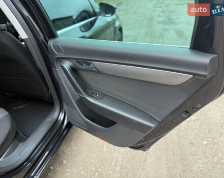Чорний Фольксваген Пассат, об'ємом двигуна 1.97 л та пробігом 233 тис. км за 10500 $, фото 9 на Automoto.ua