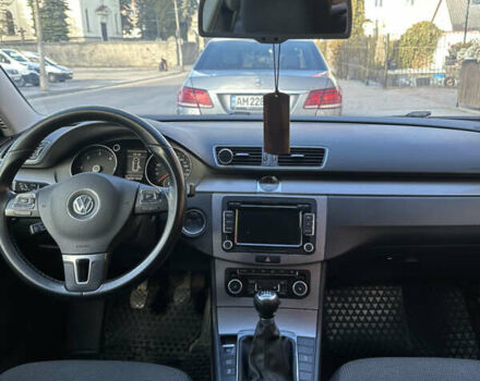 Черный Фольксваген Пассат, объемом двигателя 1.97 л и пробегом 270 тыс. км за 10500 $, фото 12 на Automoto.ua
