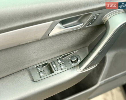 Черный Фольксваген Пассат, объемом двигателя 2 л и пробегом 263 тыс. км за 10499 $, фото 30 на Automoto.ua