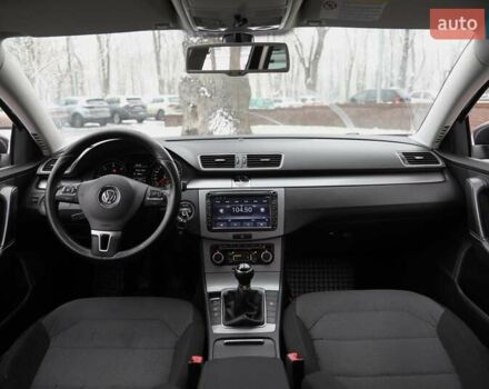 Чорний Фольксваген Пассат, об'ємом двигуна 1.6 л та пробігом 258 тис. км за 8300 $, фото 11 на Automoto.ua