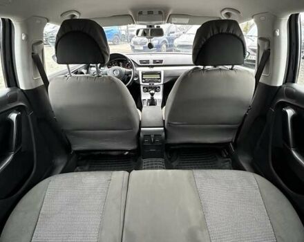 Черный Фольксваген Пассат, объемом двигателя 1.6 л и пробегом 317 тыс. км за 10200 $, фото 15 на Automoto.ua