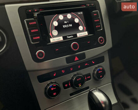 Черный Фольксваген Пассат, объемом двигателя 1.97 л и пробегом 304 тыс. км за 12800 $, фото 18 на Automoto.ua