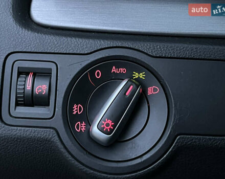 Черный Фольксваген Пассат, объемом двигателя 1.6 л и пробегом 350 тыс. км за 9350 $, фото 12 на Automoto.ua