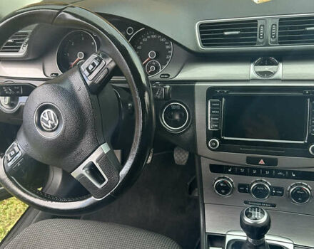 Черный Фольксваген Пассат, объемом двигателя 1.97 л и пробегом 321 тыс. км за 10200 $, фото 9 на Automoto.ua