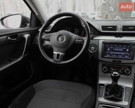 Чорний Фольксваген Пассат, об'ємом двигуна 1.6 л та пробігом 258 тис. км за 8300 $, фото 10 на Automoto.ua