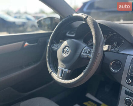 Черный Фольксваген Пассат, объемом двигателя 1.97 л и пробегом 130 тыс. км за 10000 $, фото 27 на Automoto.ua