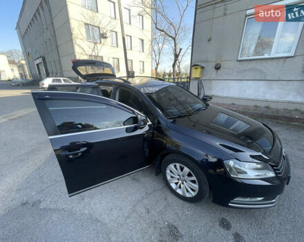 Черный Фольксваген Пассат, объемом двигателя 1.6 л и пробегом 304 тыс. км за 9500 $, фото 25 на Automoto.ua