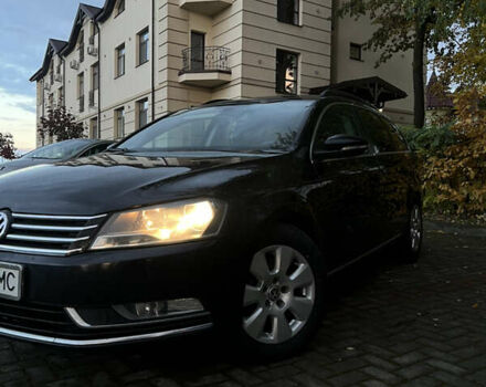 Черный Фольксваген Пассат, объемом двигателя 1.6 л и пробегом 244 тыс. км за 8750 $, фото 1 на Automoto.ua