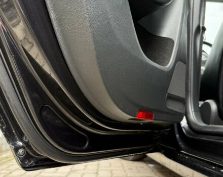 Чорний Фольксваген Пассат, об'ємом двигуна 1.97 л та пробігом 312 тис. км за 9999 $, фото 65 на Automoto.ua