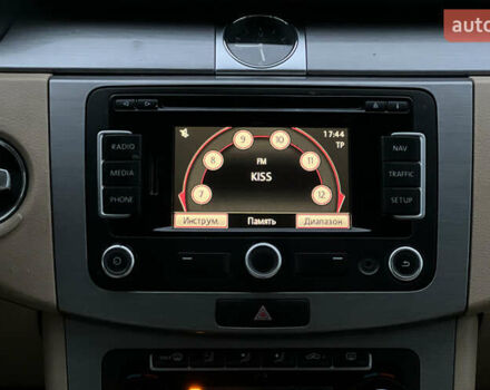 Чорний Фольксваген Пассат, об'ємом двигуна 1.6 л та пробігом 311 тис. км за 8200 $, фото 12 на Automoto.ua