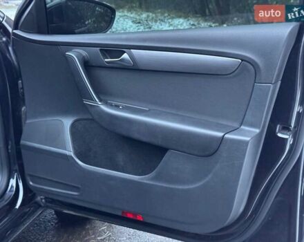 Черный Фольксваген Пассат, объемом двигателя 1.6 л и пробегом 278 тыс. км за 8400 $, фото 21 на Automoto.ua