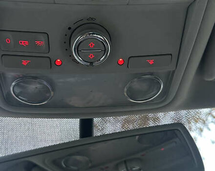 Черный Фольксваген Пассат, объемом двигателя 1.97 л и пробегом 310 тыс. км за 10500 $, фото 12 на Automoto.ua