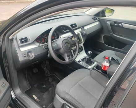 Чорний Фольксваген Пассат, об'ємом двигуна 1.6 л та пробігом 193 тис. км за 10500 $, фото 7 на Automoto.ua