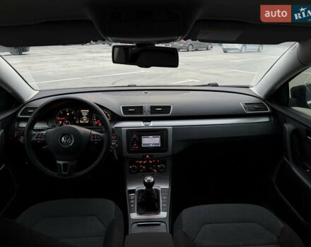 Черный Фольксваген Пассат, объемом двигателя 1.6 л и пробегом 228 тыс. км за 8900 $, фото 12 на Automoto.ua