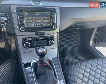 Черный Фольксваген Пассат, объемом двигателя 1.6 л и пробегом 304 тыс. км за 9500 $, фото 13 на Automoto.ua