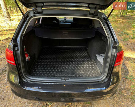 Чорний Фольксваген Пассат, об'ємом двигуна 1.6 л та пробігом 296 тис. км за 9700 $, фото 5 на Automoto.ua