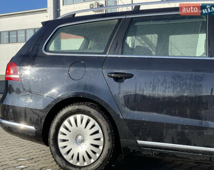 Черный Фольксваген Пассат, объемом двигателя 1.98 л и пробегом 303 тыс. км за 9300 $, фото 5 на Automoto.ua