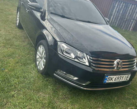 Черный Фольксваген Пассат, объемом двигателя 1.97 л и пробегом 321 тыс. км за 10200 $, фото 17 на Automoto.ua