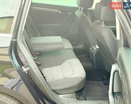 Черный Фольксваген Пассат, объемом двигателя 2 л и пробегом 263 тыс. км за 10499 $, фото 44 на Automoto.ua