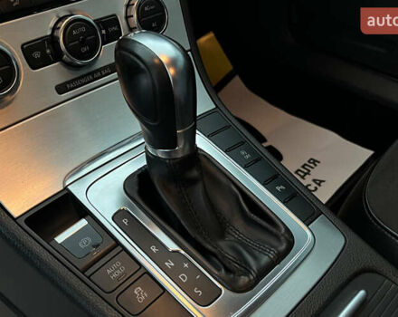 Черный Фольксваген Пассат, объемом двигателя 1.97 л и пробегом 301 тыс. км за 12400 $, фото 17 на Automoto.ua