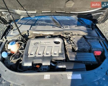 Чорний Фольксваген Пассат, об'ємом двигуна 2 л та пробігом 320 тис. км за 5800 $, фото 16 на Automoto.ua