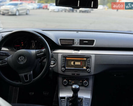 Черный Фольксваген Пассат, объемом двигателя 1.6 л и пробегом 261 тыс. км за 10000 $, фото 17 на Automoto.ua