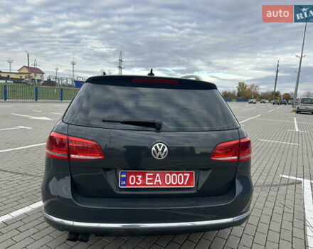 Черный Фольксваген Пассат, объемом двигателя 2 л и пробегом 247 тыс. км за 7800 $, фото 8 на Automoto.ua