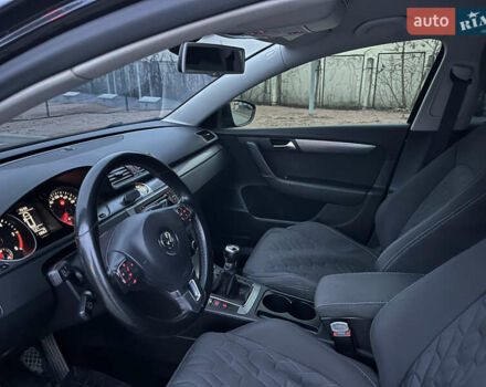 Черный Фольксваген Пассат, объемом двигателя 1.6 л и пробегом 350 тыс. км за 9350 $, фото 8 на Automoto.ua