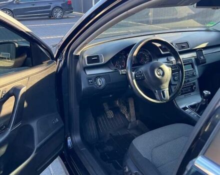 Чорний Фольксваген Пассат, об'ємом двигуна 1.97 л та пробігом 330 тис. км за 10500 $, фото 19 на Automoto.ua