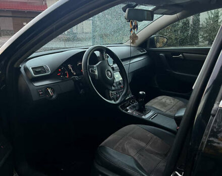 Черный Фольксваген Пассат, объемом двигателя 1.6 л и пробегом 244 тыс. км за 8750 $, фото 14 на Automoto.ua