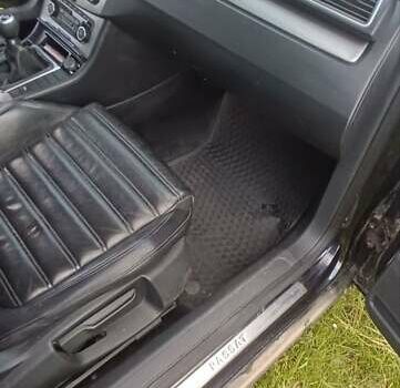 Чорний Фольксваген Пассат, об'ємом двигуна 1.39 л та пробігом 322 тис. км за 7000 $, фото 12 на Automoto.ua